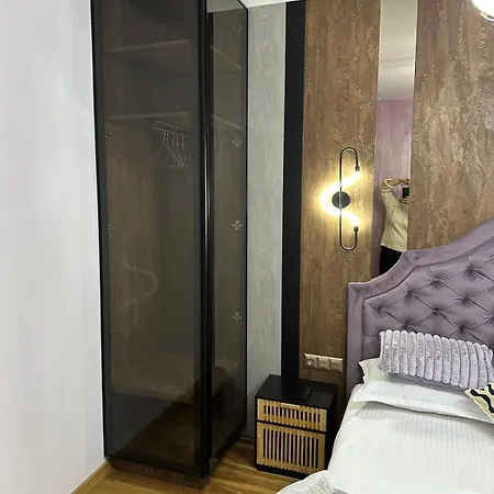 De Lux Andre Apartment *